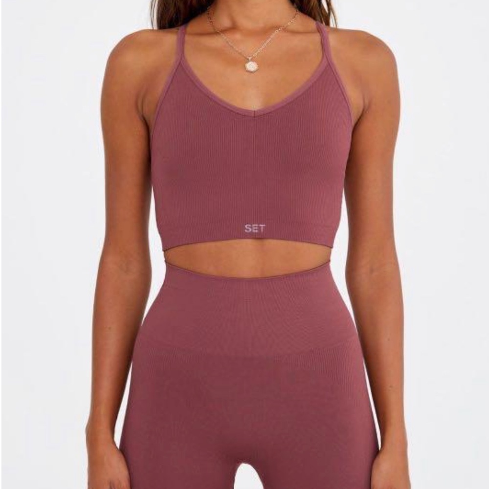 Set Active Sculptflex sports bra and leggings workout set
